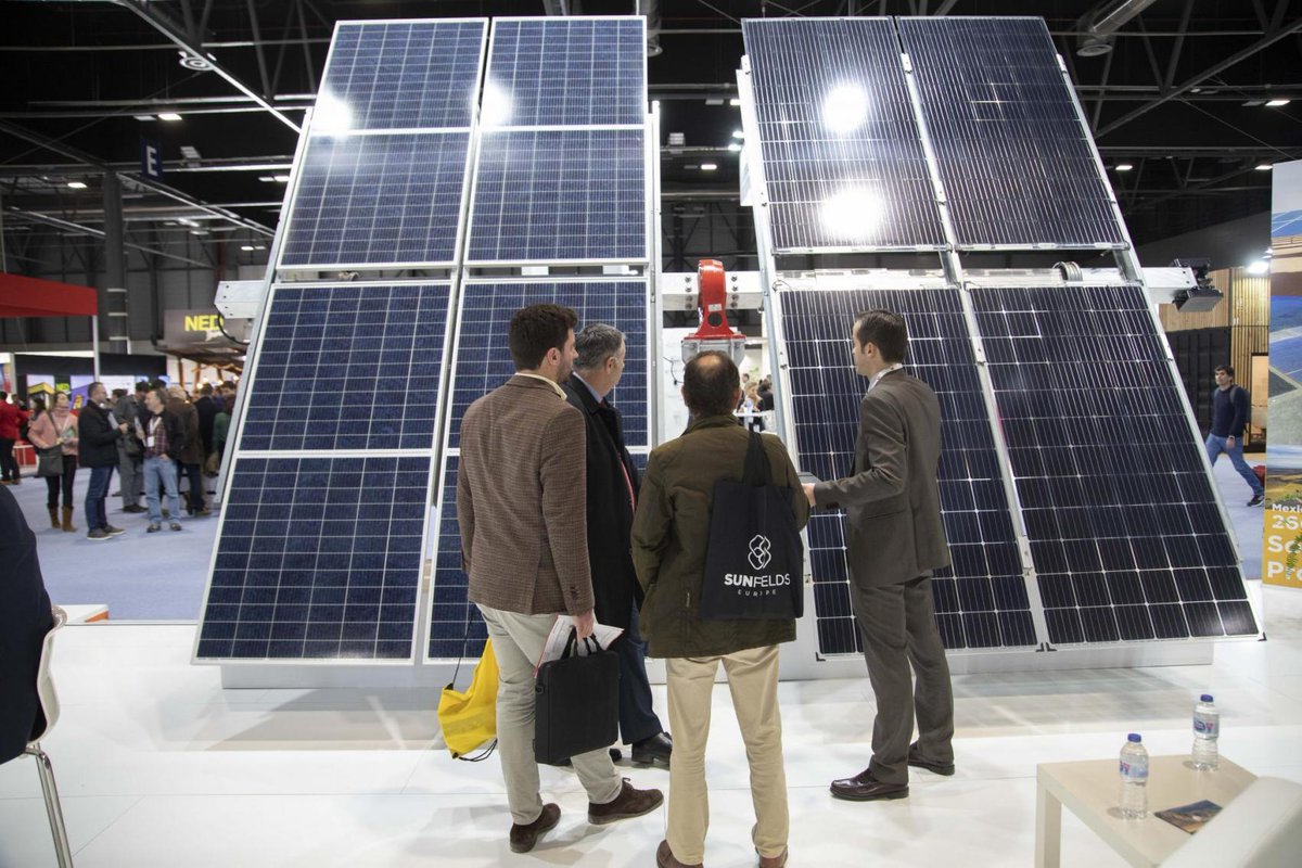 UNEFotovoltaica's tweet photo. ¿Sabes? En @FeriaGenera haremos 3 jornadas abiertas:
☀‘#Autoconsumo’ (martes 16 | 10:30 - 14:30)
💚‘#MedioAmbiente' (miércoles 17 | 10:00 - 12:00)
🔬‘Jornada tecnológica con #FOTOPLAT’ (jueves 18 | 10:00 - 14:00)
IFEMA, Foro Genera #Solar https://t.co/UzGJK2chn0