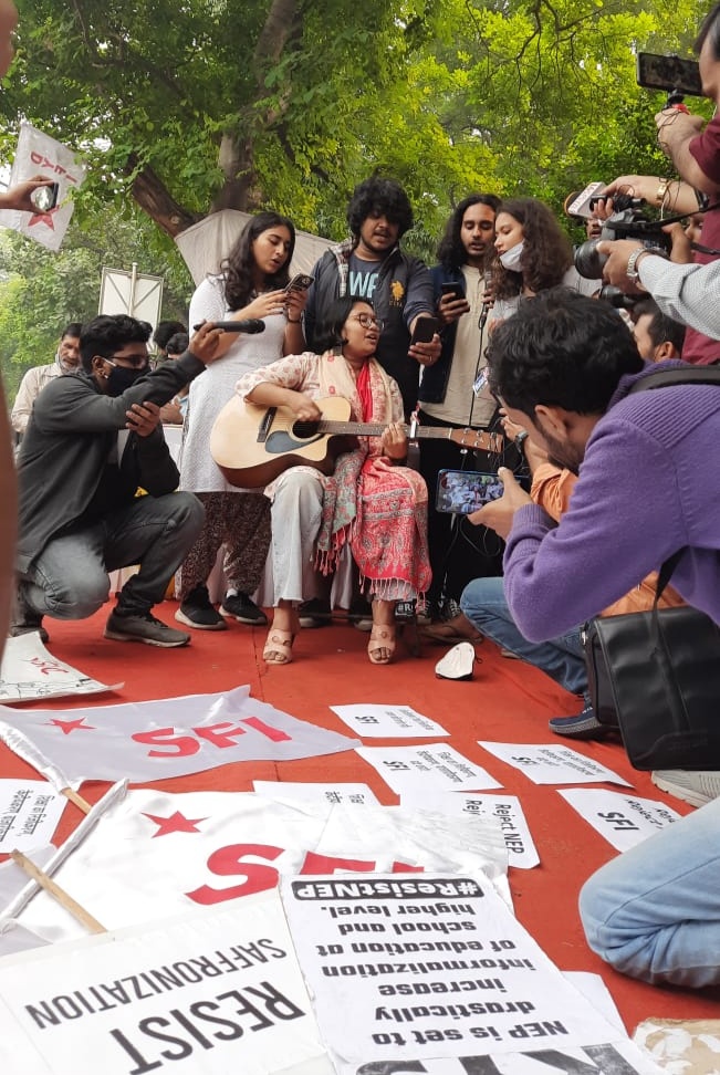 Glimpses of the Satyagraha Against NEP at Jantar Mantar! 

#RejectNEP2020 #NoToDigitalDivide 
@SfiDelhi @sfiduspeaks