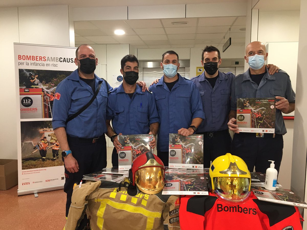_ssibe's tweet photo. Aquest matí, a #HospitalPalamos hem muntat un punt de venda dels calendaris solidaris dels @bomberscat
Els trobareu fins les 13.30h a la 2a planta
#SolidaritatSSIBE https://t.co/fdksakz9Rk