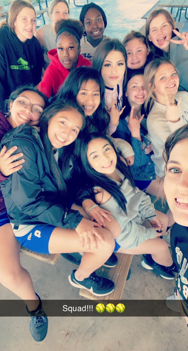 This group of girls (minus a few in 🏀) are ready for our first Big Ball Tourney tomorrow. So ready to see what these ladies can do🥎💙🥎💙#take_flight <a href="/SnookAthletics/">Snook Athletics</a>