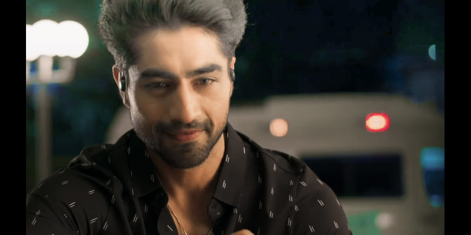 riaa_houria's tweet photo. I can stare at this man for whole my life 😭💞

#HarshadChopda #yrkkh #abhimanyuBirla https://t.co/xqPXSN9NGu