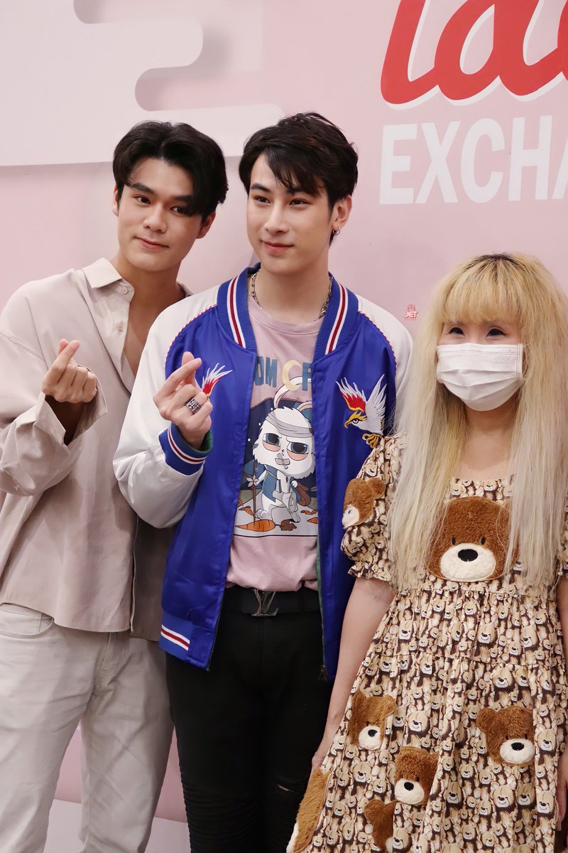 JETGallery_'s tweet photo. หน้าตาอาจไม่ละมุน แต่ใส่ใจคุณเกินกว่าประกันภัย (ว่าซั่น🤣)

@jet_bundit 
@jame_kasama 
#jet_bundit 
#jamekasama 
#เจ็ทแลค
#MyMateMatch https://t.co/uHGRciBRv0