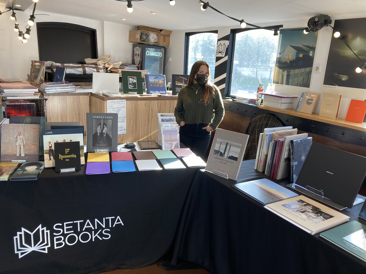 sofiacalavera's tweet photo. Sunny and cold in Paris @setantabooks #polycopies #photography https://t.co/2uD0O3uXkT