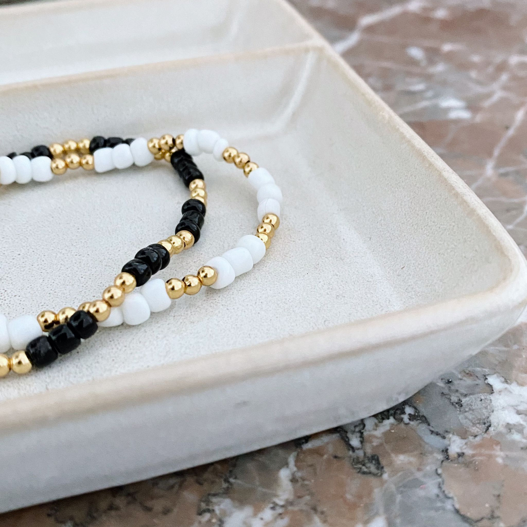 🇫🇷Nouvelle collection 🕊

Petit teasing en attendant sa sortie, de nouveaux coloris, de nouveaux matériaux, des pièces uniques et parfaites à glisser sous le sapin. 🙈

🇬🇧Next drop 🕊

Teasing time! We know it's been a long time, but our next drop is coming w