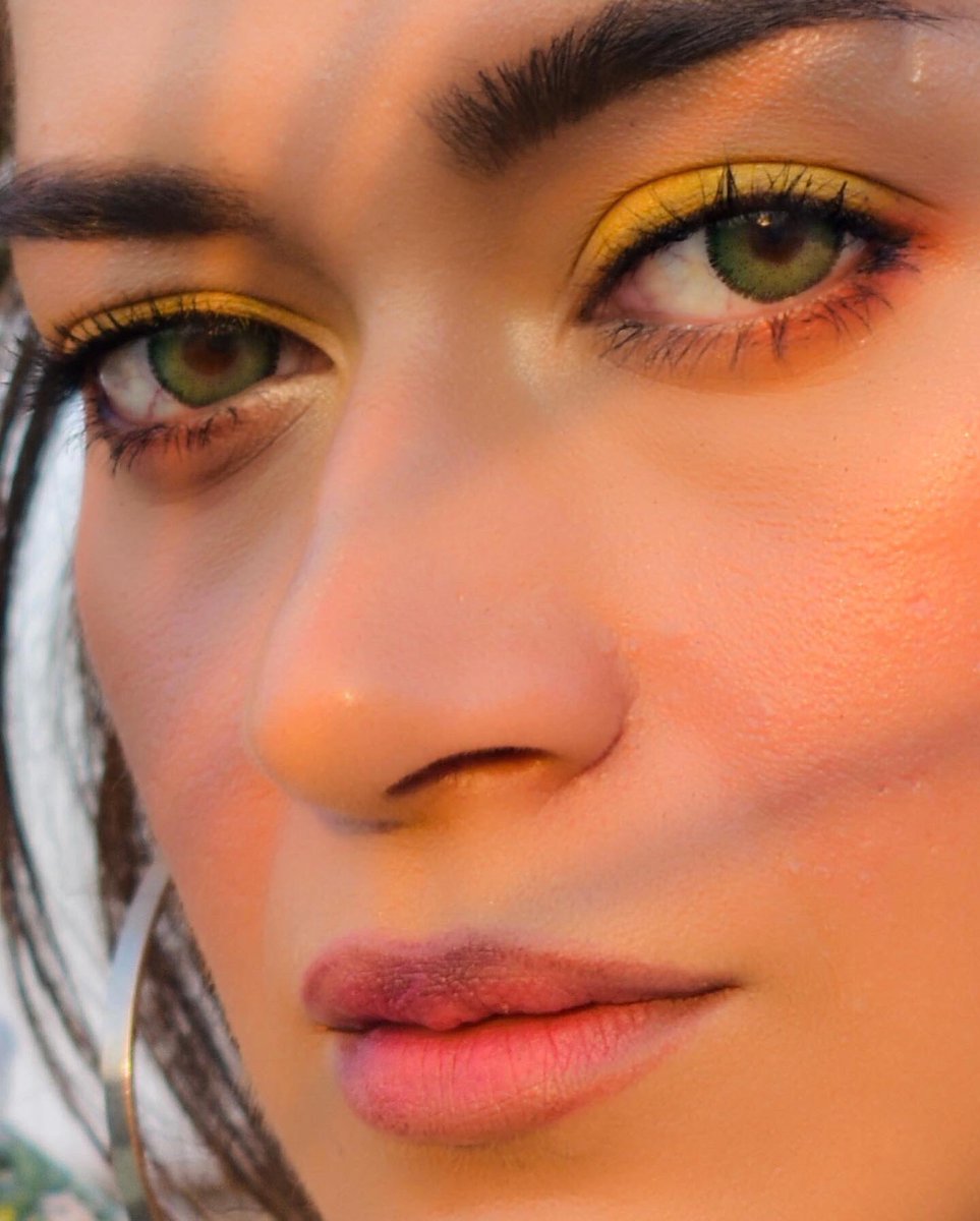 meetalyjoshi's tweet photo. #sunseteyes #mua #mitalijoshi #mitalijoshimakeups @ABHcosmetics https://t.co/r3EsJpV6kq