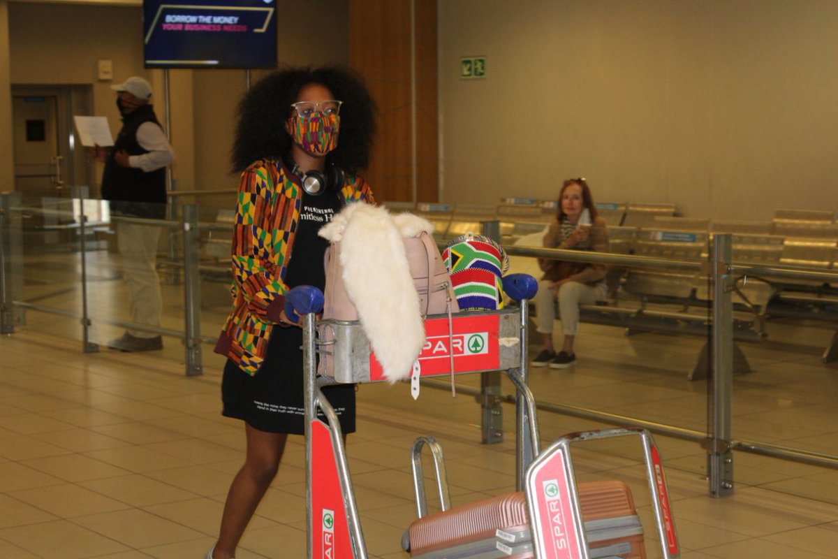 DrSBRadebeFoun1's tweet photo. The spirit of anticipation fills the air as our distinguished panelist arrive at the Airport.
#7thAnnualLecture2021
#LegacyOfSlabbert 
#DrSBRadebeFoundation https://t.co/IdG0v3VnFN