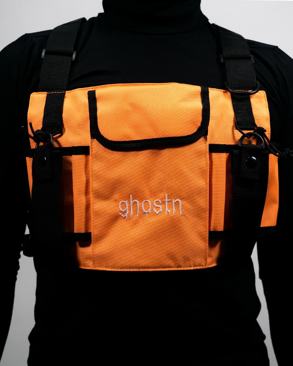 GhostnStore's tweet photo. ⚠️ INCOMING TRANSMISSION ⚠️
Prototype leaked, final version out soon… We will be adding a few more features and color tweaks before we release the final version but we need your help on deciding the color! 🟧 or ⬛️? https://t.co/X5127GeVK1