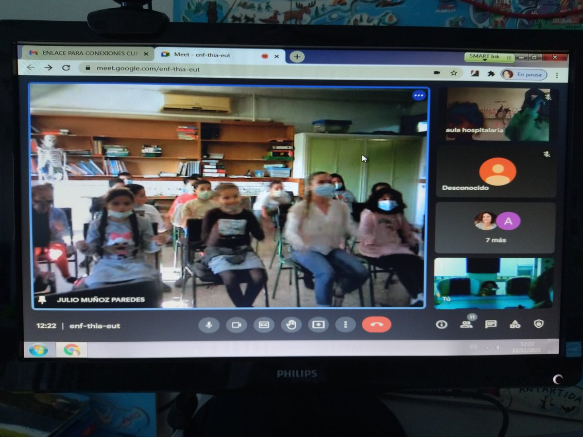 🎼Viajamos a través de la música.
 #ProgramaEmociónArte
#MúsicaLosViernes
#AulasHospitalarias
Desde Léo Delibes hasta la banda sonora de Piratas del Caribe.
Con Patricia Ballester y los alumnos del CEIP Pintor Pedro Flores.
Mil gracias!