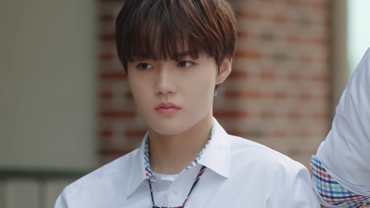 mochidobby's tweet photo. kim doyoung's cold and intense glare
@treasuremembers https://t.co/0Q8LUgND6m