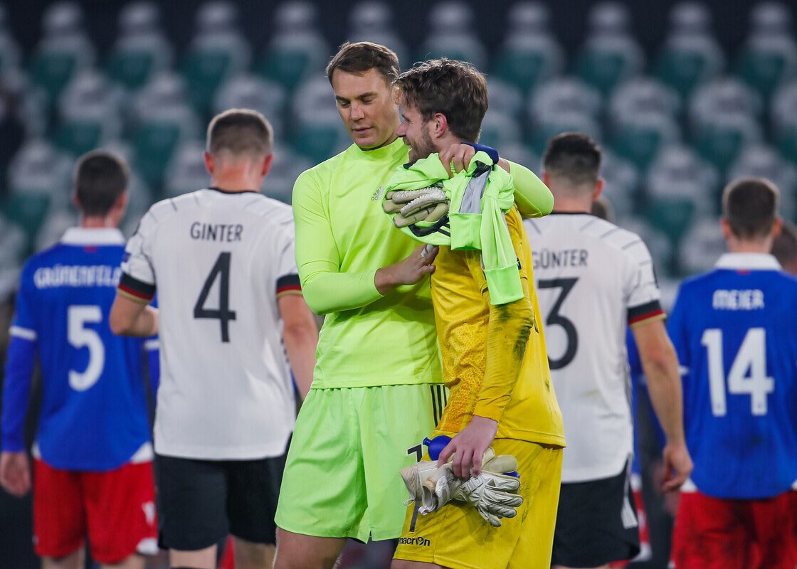 BeniBuechel's tweet photo. Tough game but we’ll keep our heads up. Proud to play for my country 🇱🇮 https://t.co/LD6lQvOiPx