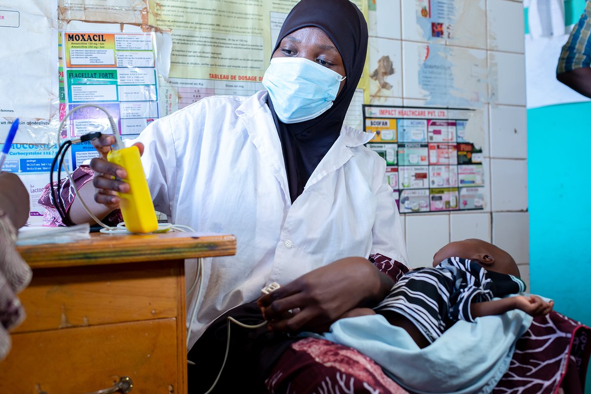 NGOSolthis's tweet photo. #EveryBreathCounts Aujourd'hui, nous célébrons #WorldPneumoniaDay2021 avec le projet AIRE au #Niger qui vise à améliorer l'identification des détresses respiratoires chez les enfants de moins de 5 ans avec @ALIMA_ORG @UNITAID @AFD_France #BEFEN 👉https://t.co/0ekVkplKEj📸#Afroto https://t.co/DhTBrKOZ1R