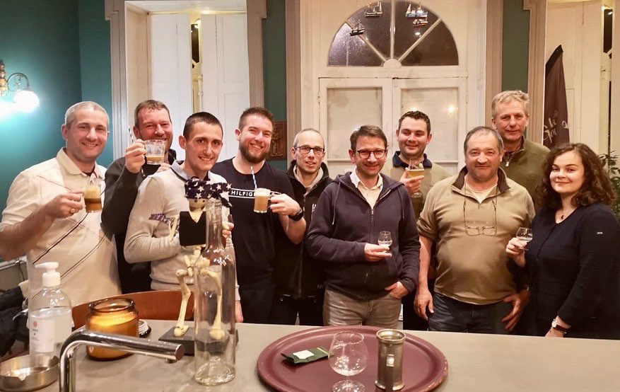 Jan Schilder and Ennio Liesens recently gave a presentation about aAa to an enthusiastic group of Brown Swiss and Jersey classifiers and employees from Evolution International in Beaupréau-en-Mauges, France. The conference was organized by BGS France. 

#aAaWeeks #SireTheNeed