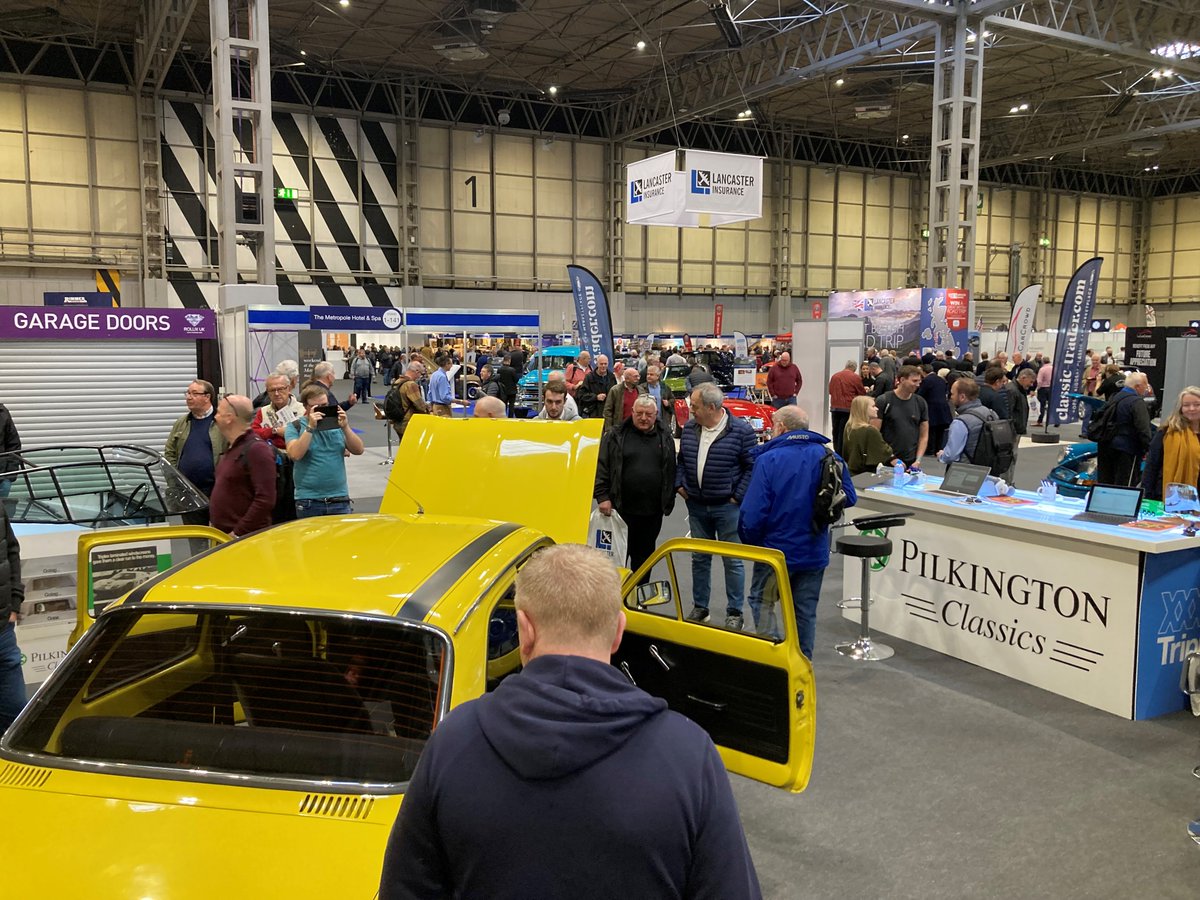 PilkingtonClass's tweet photo. And we are open for the first day of the Classic Motor Show! Come over and visit our stand 1/137 in  hall #classiccarshow #classiccar #classicastonmartin #classicjaguar #classicferrari #classicbritishcars #britishclassiccars #car https://t.co/qR8pbcCTQw