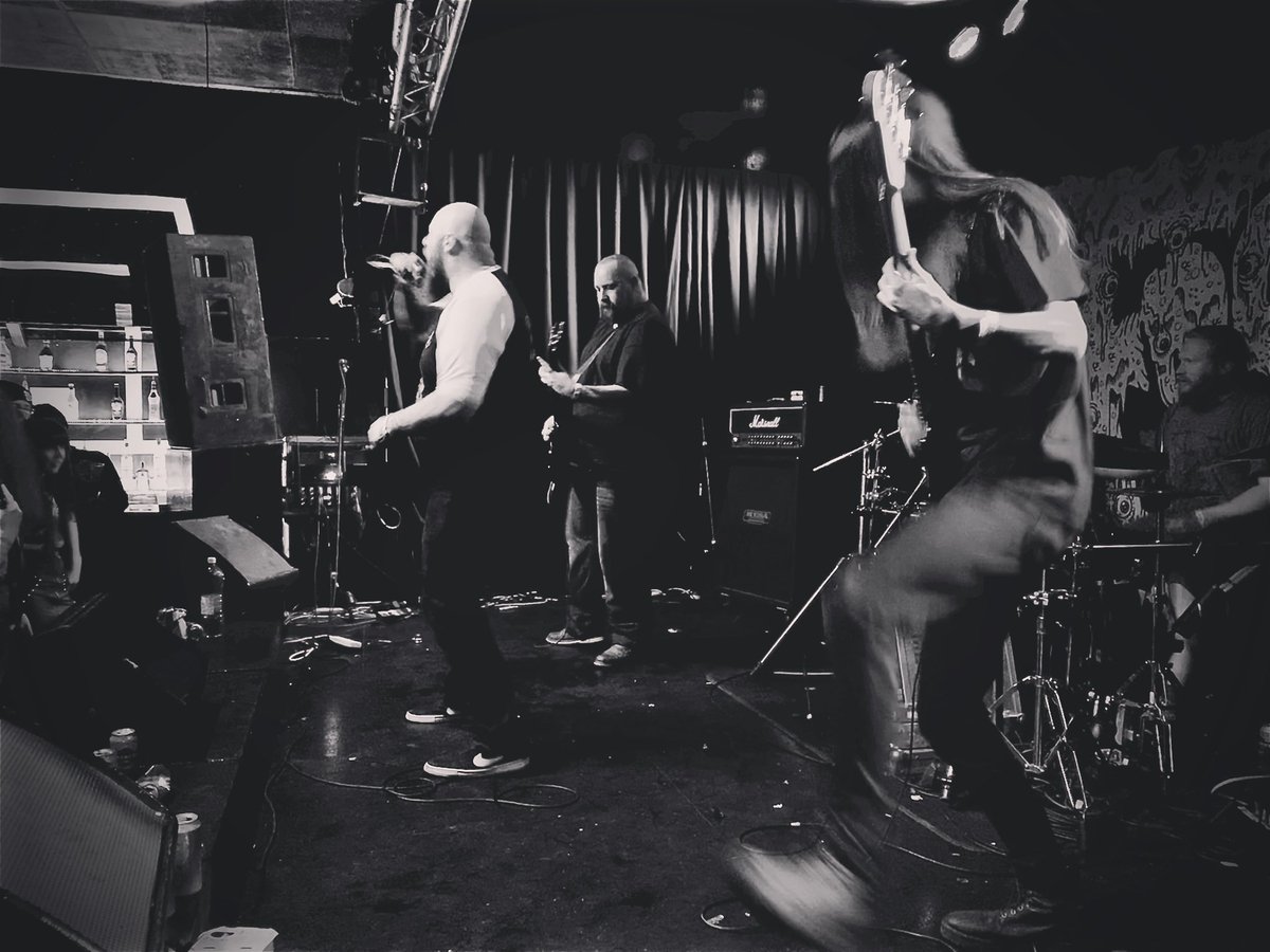 KThebutcher's tweet photo. Was a proper treat, that .
.
#feotaljuice #deathgrind #manchester #rendthemasunder #brainbath #scordatura #bloodthread ♠️ https://t.co/dXuQappaTc