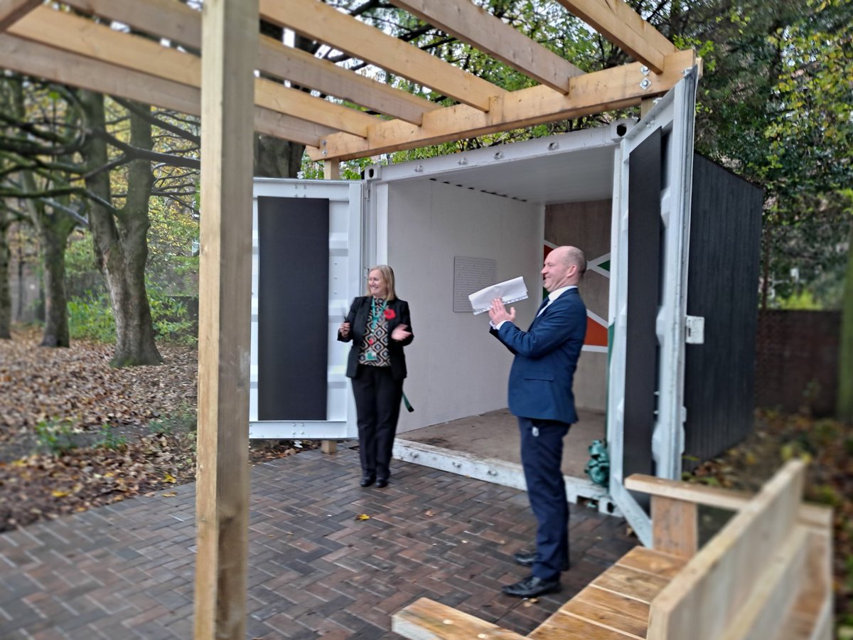 Parkhill375's tweet photo. A busy day in Parkhill today as we celebrated the opening of our new outdoor learning classroom by @JeanMil09459364 Thank you so much @BAMConstructUK @HubWestScotland @skillsdevscot @StAndrewsRCSec for all your hard work. Everyone is desperate to start using it. #outdoorlearning https://t.co/DIgbdsvlKy