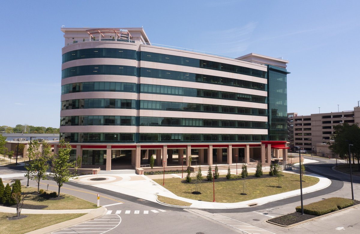 StJude's tweet photo. Thanks to donors like you, St. Jude embarks on the next era of scientific discovery with the Inspiration4 Advanced Research Center. The 625,000 square-foot facility currently has 64 labs working to accelerate the pace of discovery for childhood cancer and other diseases. https://t.co/T4focbzKb1