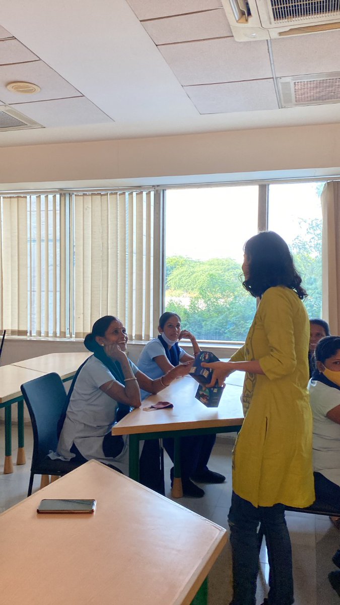 SdsnTeri's tweet photo. On the 27th of October,#Stalks in collaboration with #ProjectBaala organized an interactive session on #menstrualhealth and hygiene with the female staff of #TERISAS. The aim was to raise awareness about menstruation, environmental impacts of #DisposablePads
#ecofriendly #SDGs https://t.co/xJbfeZxufV