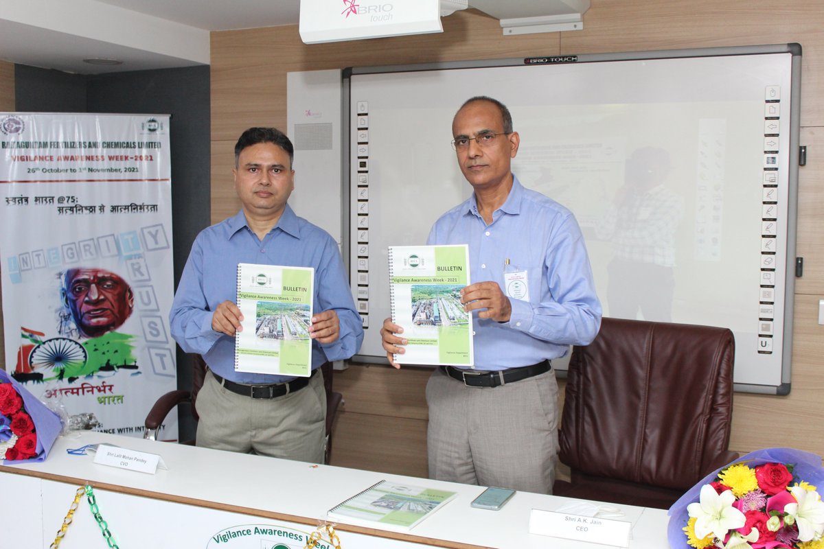 RFCL_'s tweet photo. Observance of VAW-2021 at RFCL CO &amp; RFCL Plant. 
Valedictory Session followed by Prize distribution to the winners and release of Vigilance Bulletin by Sh. A. K. Jain, CEO/RFCL.
#VAW2021   
#SelfReliancewithIntegrity   
#CreatingAwareness
@CVCIndia  @fertmin_india https://t.co/Bl4SEQ4Sms
