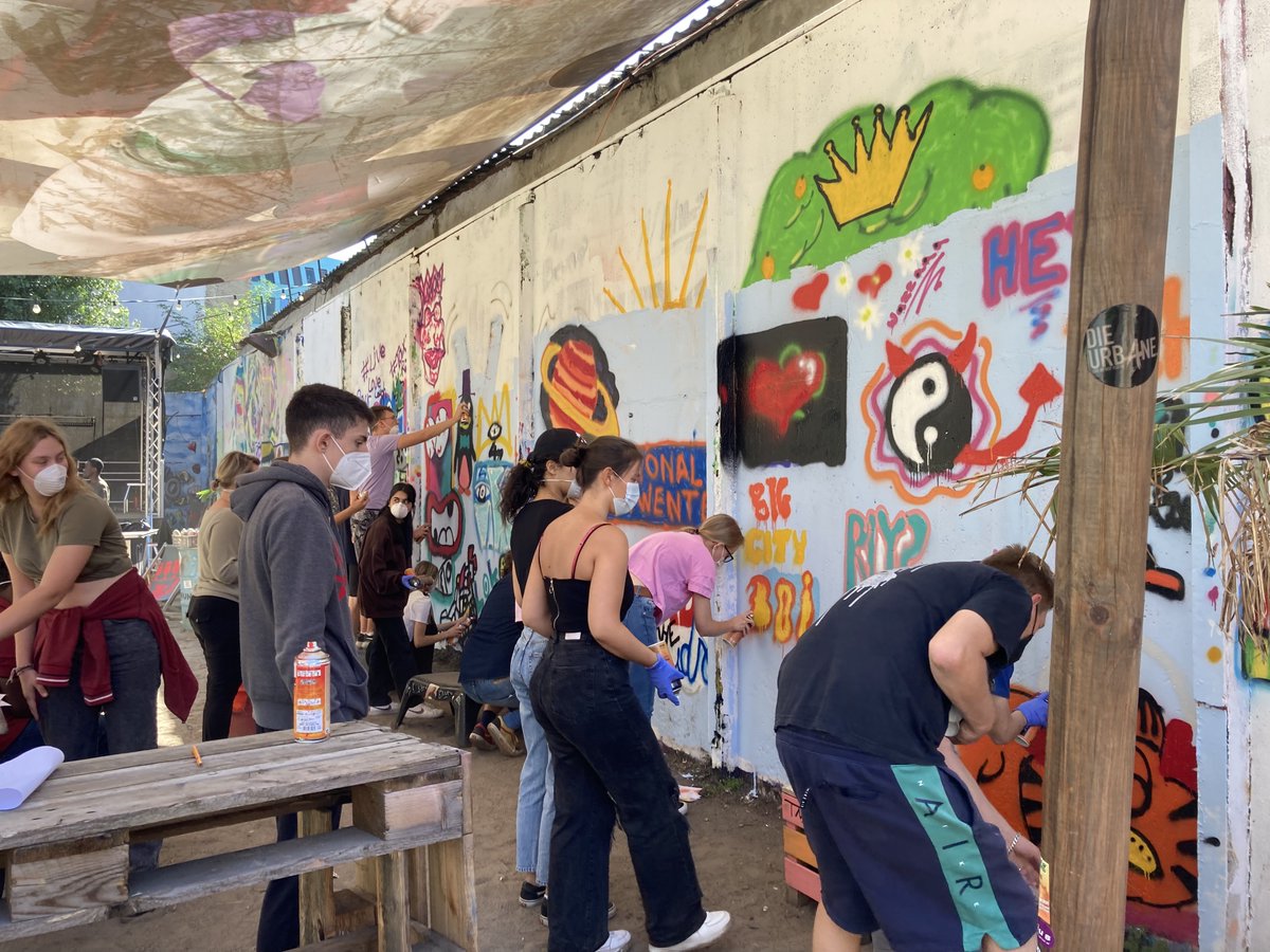 CAStrips tweet media