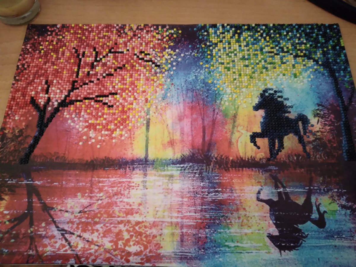 SraBlancos's tweet photo. Uno de muchos reparados, rotos por la mudanza. 
#Diamondpainting #Art #Ilustración #PuzzleNature #PaintingNature @diamondpaintin #Diamond #Painting #Pixelart #Hobby #Crafting #Puzzle #DiamondPaintingDiy #Ilustración  #FunkoPop #PaintWithDiamond #Crystal #DiamondPaintingAddict https://t.co/mTrsjwCpgE