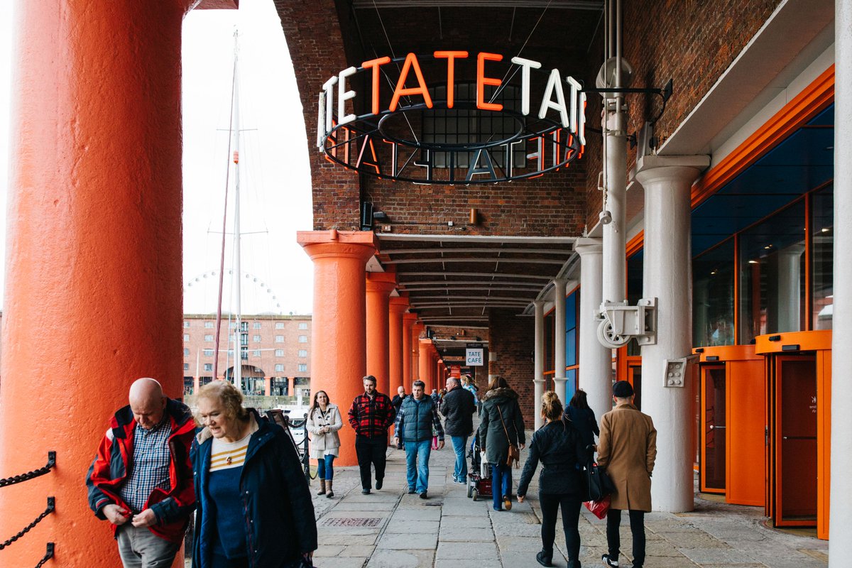 tateliverpool's tweet photo. 📣 We're recruiting for a Senior Curator, Exhibitions &amp; a Senior Curator, Learning. These jobs offer the opportunity to make an incredible impact on #TateLiverpool’s future programme. Deadline: 22 Nov at midnight. Find more info &amp; how to apply here: https://t.co/oKPNsI6tu9 https://t.co/cPMcK9JYfr