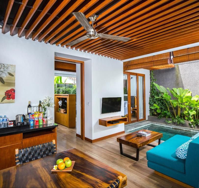 Dari kemarin lagi suka ngumpulin referensi villa, resort, atau glamping gemesh buat liburan bareng keluarga atau temen di Bali 🥺

Aduh bagus-bagus banget, murah, dan banyak yang ada bathtub sama private pool-nya jugaaa! 🥺

✨ A thread ✨