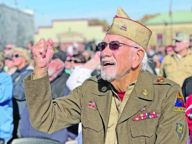 JenniferButchko's tweet photo. @johnrich Guys...our veteran had a great veterans weekend! MR. GEORGE ROLING was pictured at VD ceremony in Amherst, OH, several days after the Travis Mills benefit concert❤🇺🇲
Ph crd Bruce Bishop https://t.co/RaODMGLZ0V