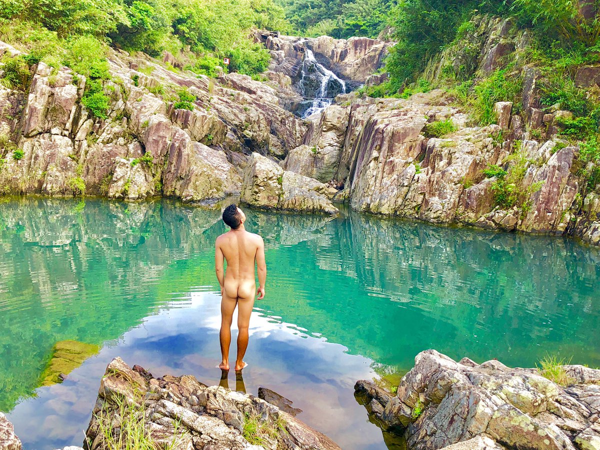 marky_libra's tweet photo. When your Body connects with the Nature.. #Hongkong https://t.co/CcXoR3sLyX