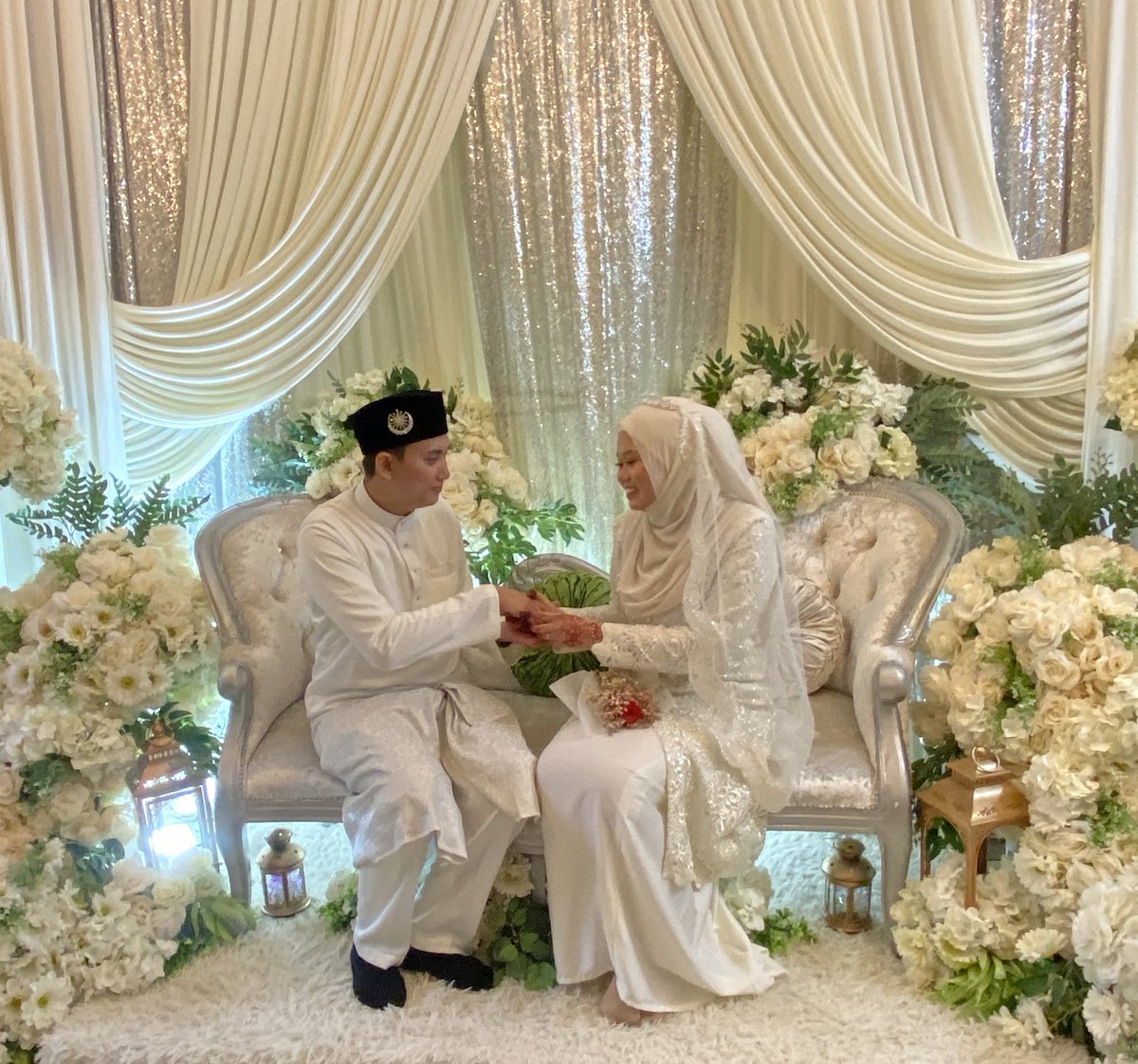 MinnRahman's tweet photo. So…., @FaizHadiJamal weds me 😋 

#121121 https://t.co/We2XdBEnOA