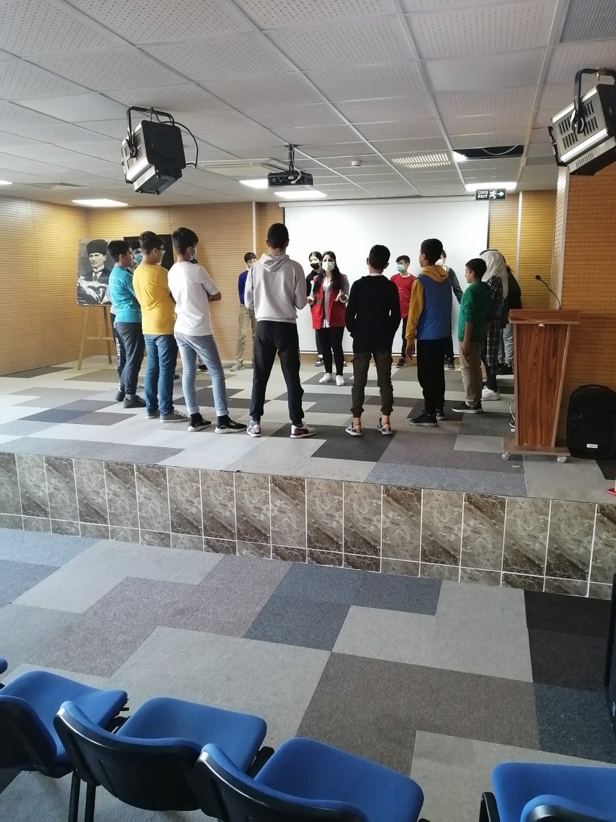 Mersin Kızılay toplum merkezi çocuk programları koordinatörlüğü tarafından  gönüllülük esasına dayalı olarak Mahremiyet konusunda psikodrama etkinliği yapılmıştır. <a href="/mersinkizilay/">Türk Kızılay Mersin</a> <a href="/toroslarmem/">Toroslar İlçe Milli Eğitim Müdürlüğü</a>