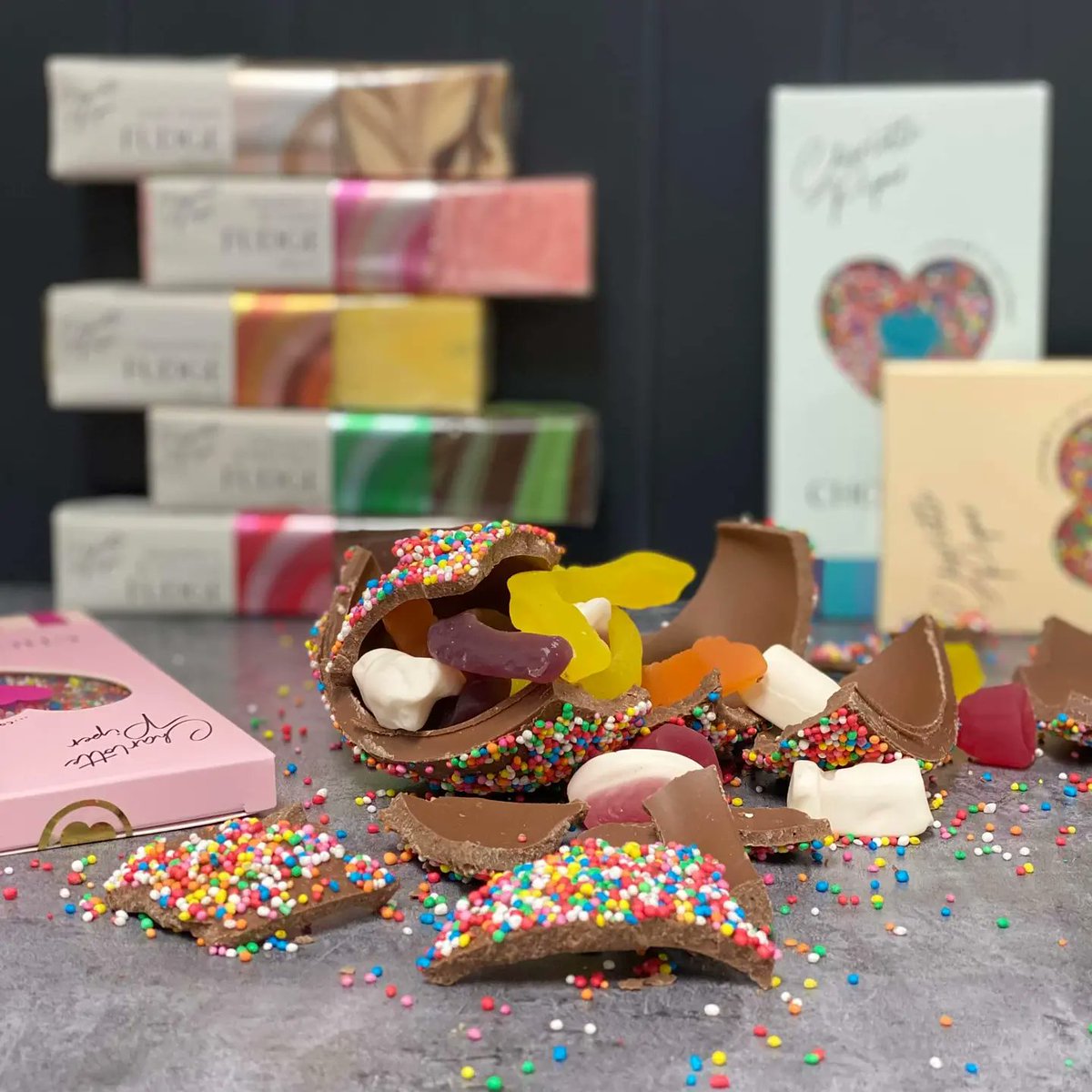 Reckon our staff offer to take creative pics, just to devour the goods later 😉 It's Charlotte's Piper's Chocolate Pinata's turn 🤤🍫 #sogood 
justintimegourmet.com.au/products/choco…