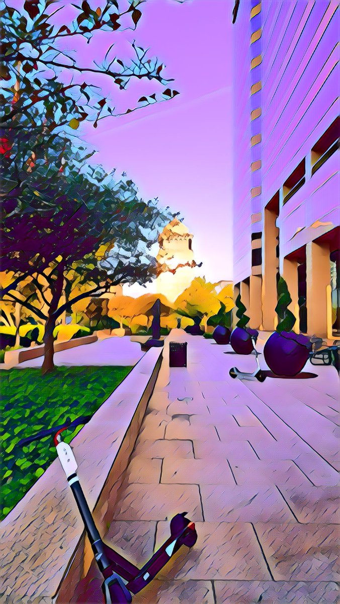 vintiga's tweet image. Random St Louis Scene

#RandomScene #Random #StLouisScene #Downtown #DowntownStL #DowntownStLouis #WalkAbout #Outside #Art #Photography #Colorful