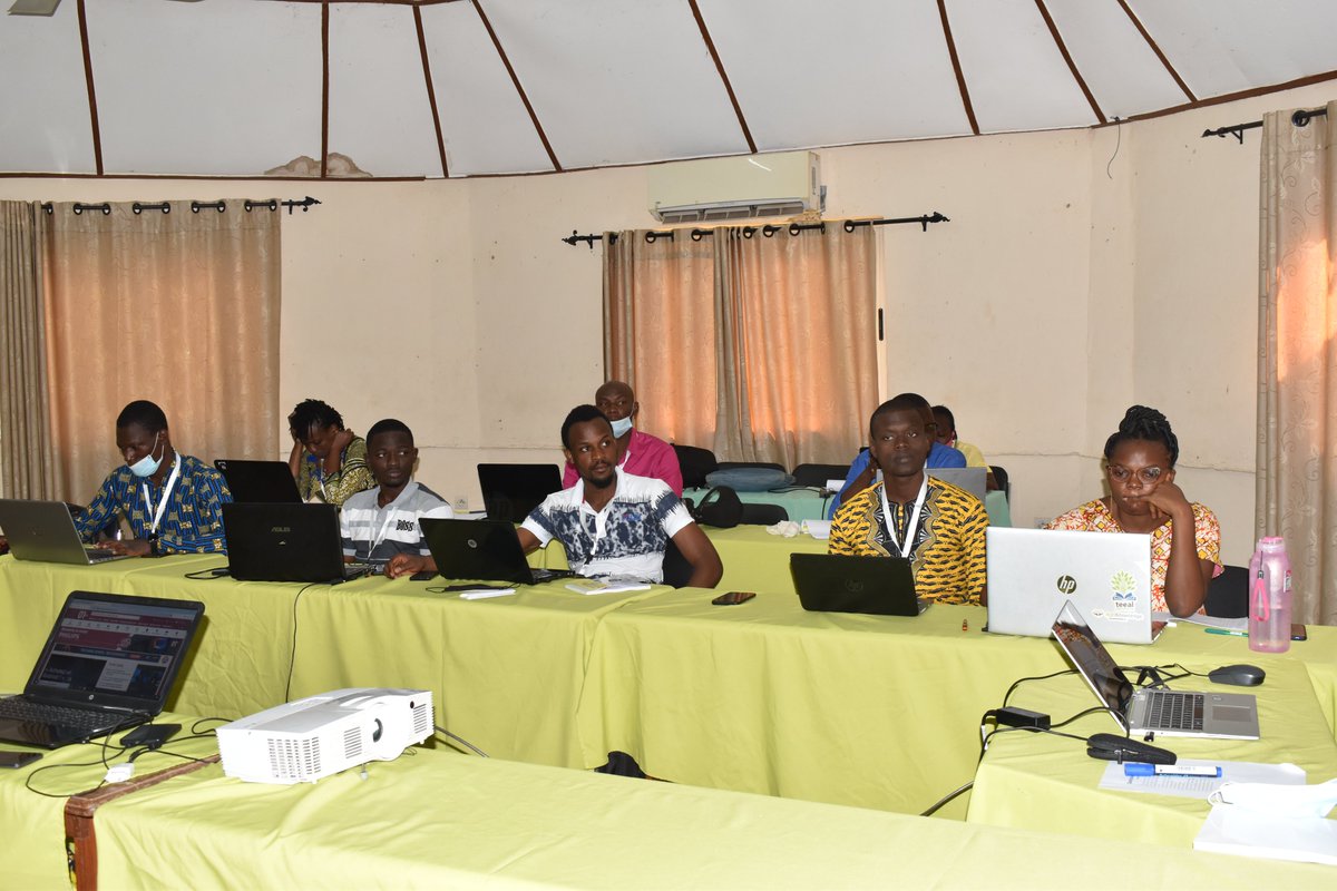 cea_sma's tweet image. Quantitative research methods course with Master &amp;amp; PhD students is ongoing with Prof. Samuel FOSSO WAMBA (top 2% of the world&apos;s most influential #researchers, by @stanford)
 #reseach; #quantitativeresearchmethods; #STEM; 
@fowassa
@the_ACEProject
ceasma-benin.org/htdocs/actuali…