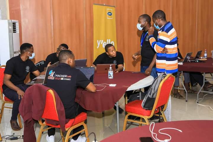 MTNBenin's tweet photo. Dernière ligne droite pour le final countdown. #HackerLab2021 #LeBeninQueJaime https://t.co/xIYkYeUSM2
