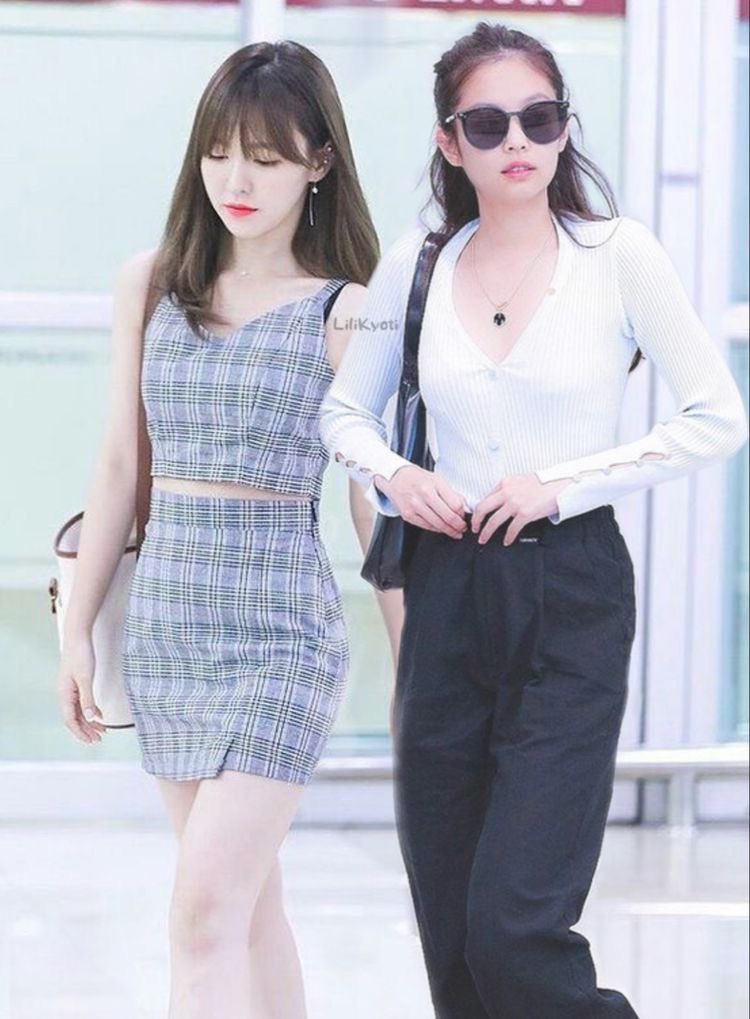 LiliKyoti's tweet photo. #JENDY #JENNIE #WENDY https://t.co/oBz6gnjrzM