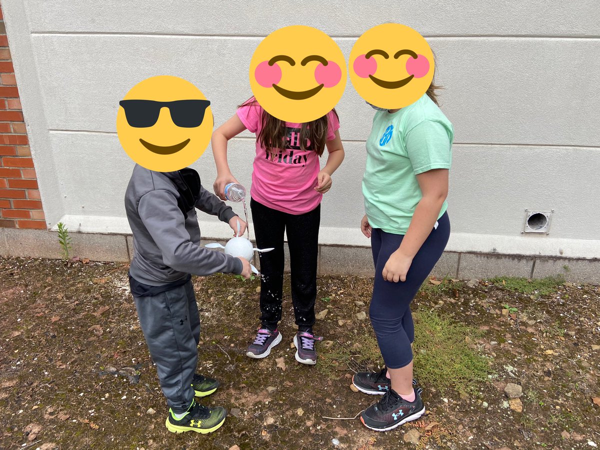 messer4thgrade's tweet photo. We are having a blast learning about stored energy and water turbines! #LearnersTodayLeadersTomorrow https://t.co/abVtvPg2gX