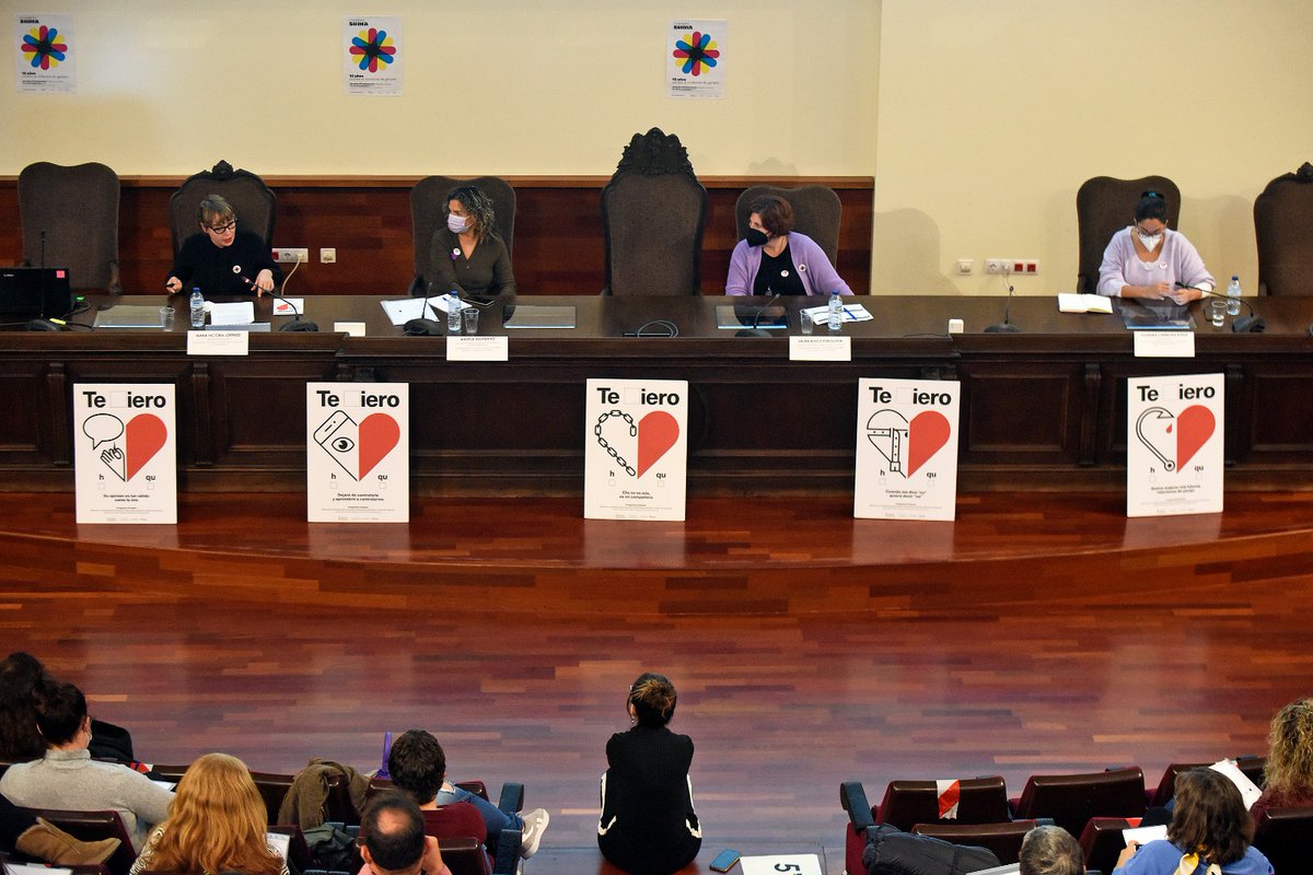 asociacionPSIMA's tweet photo. Hemos disfrutado de una mesa redonda sobre atención e intervención con víctimas de VG de la mano de grandes profesionales como: Ángela Escribano, Laura Bosch, Yolanda Carmona y María Victoria Lorenzo.
#jornadasxvaniversario
#programacontexto
#ViolenciaDeGenero https://t.co/mFCa4ljODR