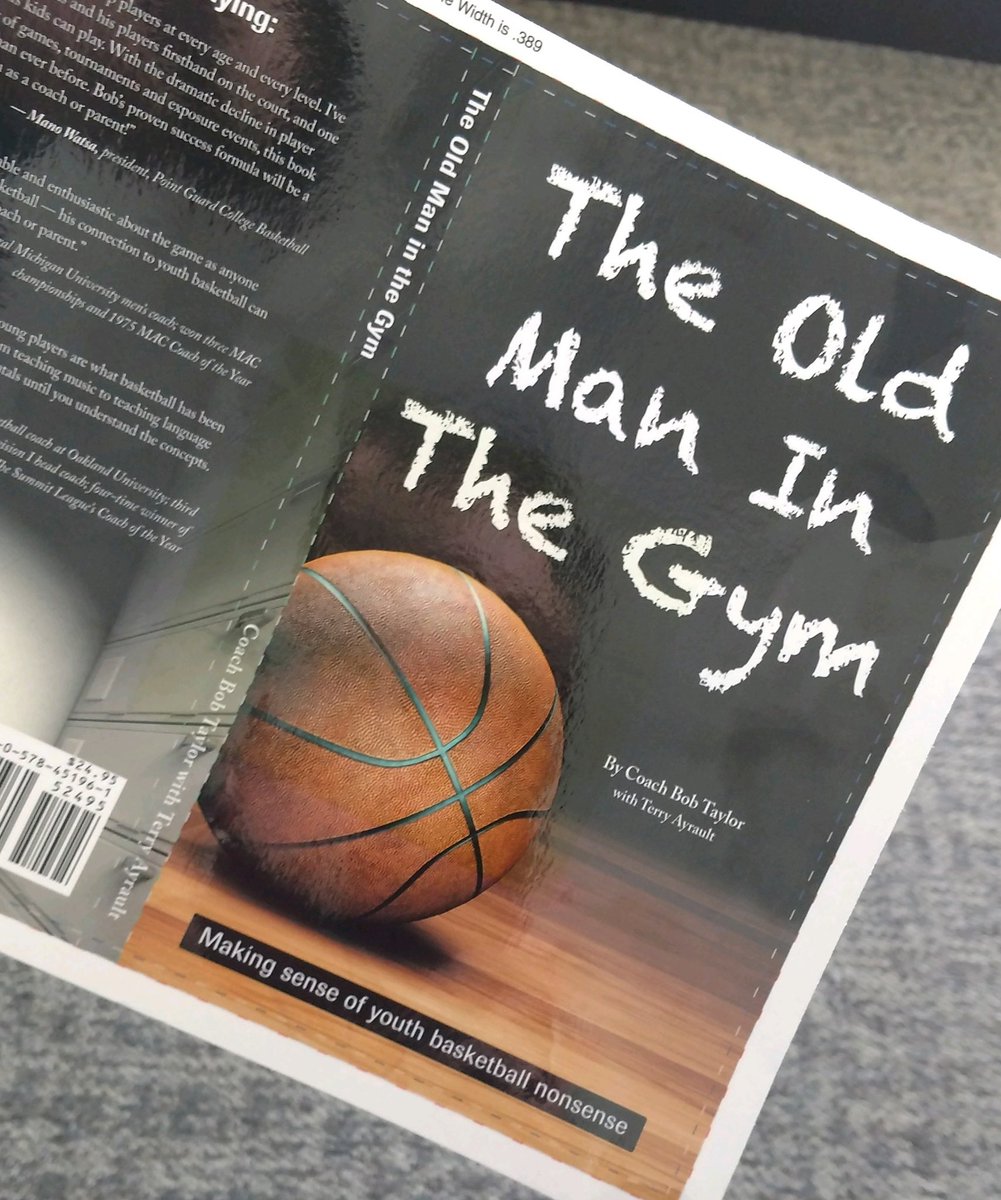 oldmaninthegym's tweet photo. Teaching youth to be unselfish .is a huge challenge .parents want their kid to shoot and the athlete ‘hears it’ ..in the driveway we worked it out ..on my youth team I set up shooting tests for green light to shoot(Made them work on own and stressed shot selection) #teamfirst https://t.co/IqgitkK8S0