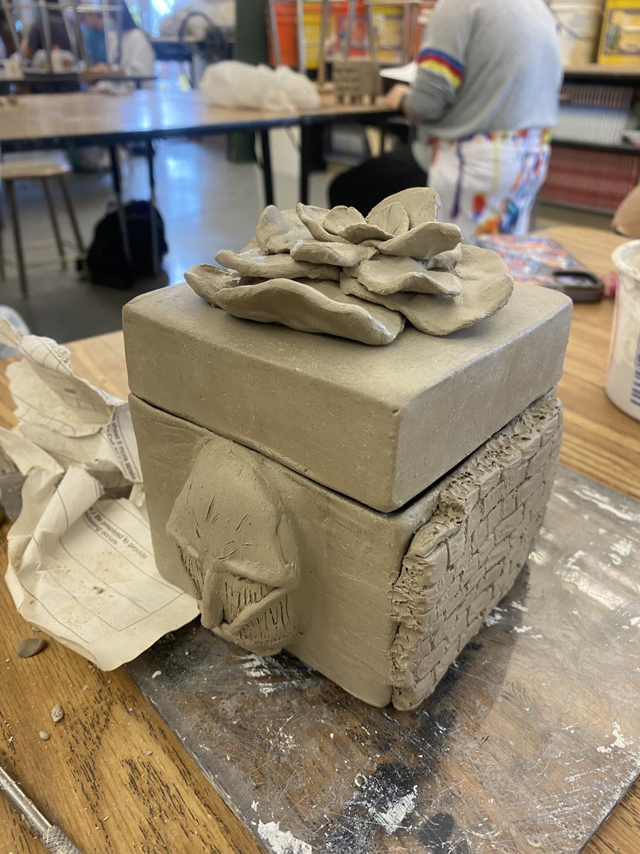3d_mhs's tweet photo. More reliquary boxes almost ready to go! #ceramics #slabbox #arteducation https://t.co/c9Cr9nSb36