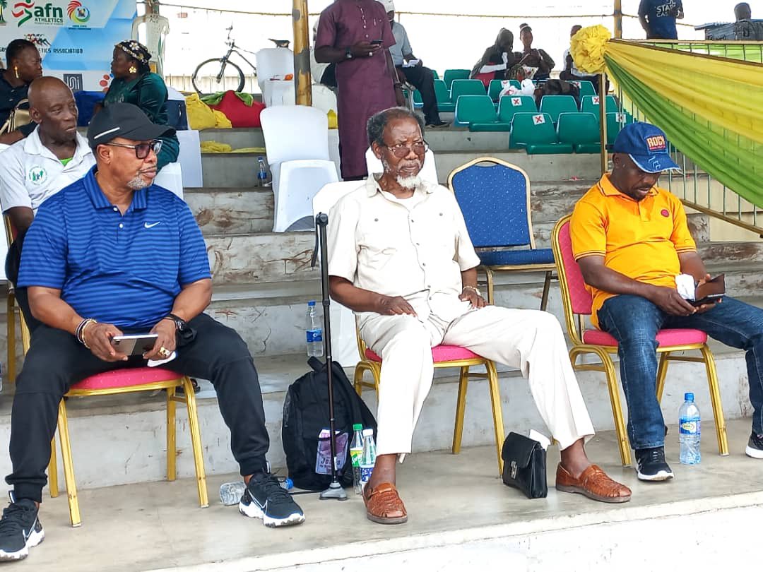 TheSeunOreks's tweet photo. Hon. Tony Okowa; President Athletics Federation of Nigeria AFN and Prof. Tunde Makanju; Chairman Osun Athletics Association at the Maiden Edition of Souhwest Developmental Athletics Meet 2021. #SouthwestdevEvents2021 https://t.co/8aULg5RQcQ