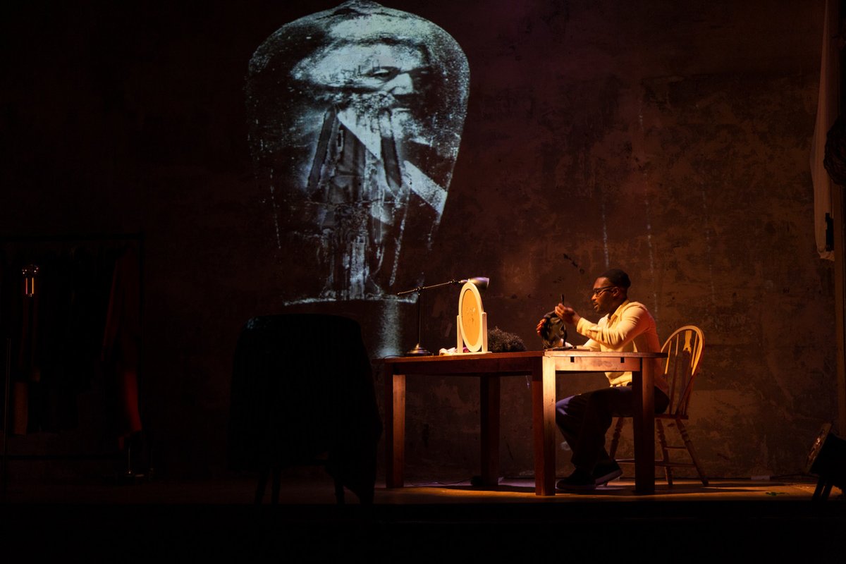 Tonight at 7.30pm, tomorrow at 2.30pm &amp; 7.30pm: an ‘imaginative and intriguing trio of solo plays that explore complex and compelling themes’ (The Stage) from <a href="/_The_Faction/">The Faction</a> <a href="/Bonn1eGreer/">Bonnie Greer</a> : Medea/Duende/Douglass: sjt.uk.com/event/1224/the… 

📸 <a href="/xta_c/">xtac</a> h