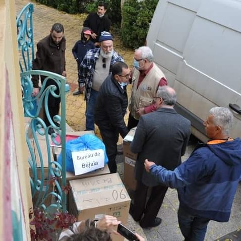 AlBejaia's tweet photo. Grâce à l'opération humanitaire de AISA ONG le bureau de Djanatu Al Arif Bejaia a bénéficié d'un groupe de concentrateurs d'oxygène. En partenariat avec @AisaOng et @SIF_ONG
🔵 5 concentrateur d'oxygène de 10 litres. Ils seront affectés aux personnes dont le besoin est extrême. https://t.co/exNXf7QQBz