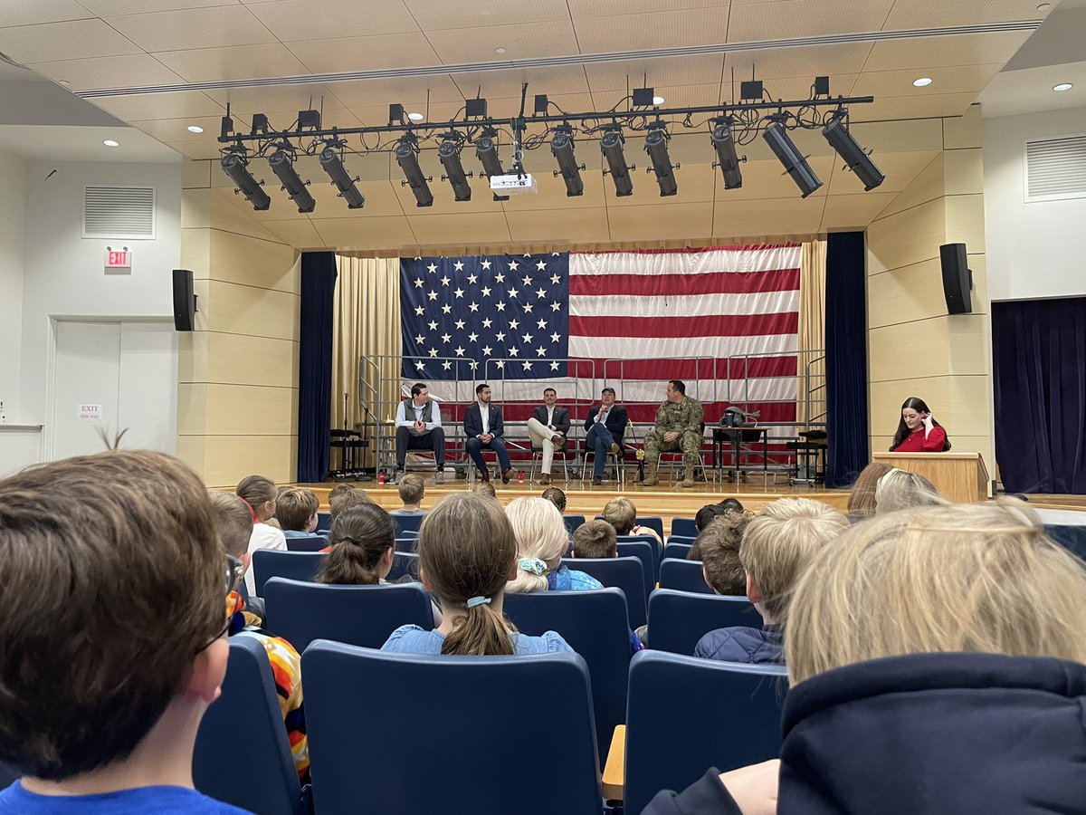 MsRestrepo4's tweet photo. We are so thankful to our Veterans. 💙♥️🤍 What a wonderful assembly! https://t.co/jZXldzLqaT