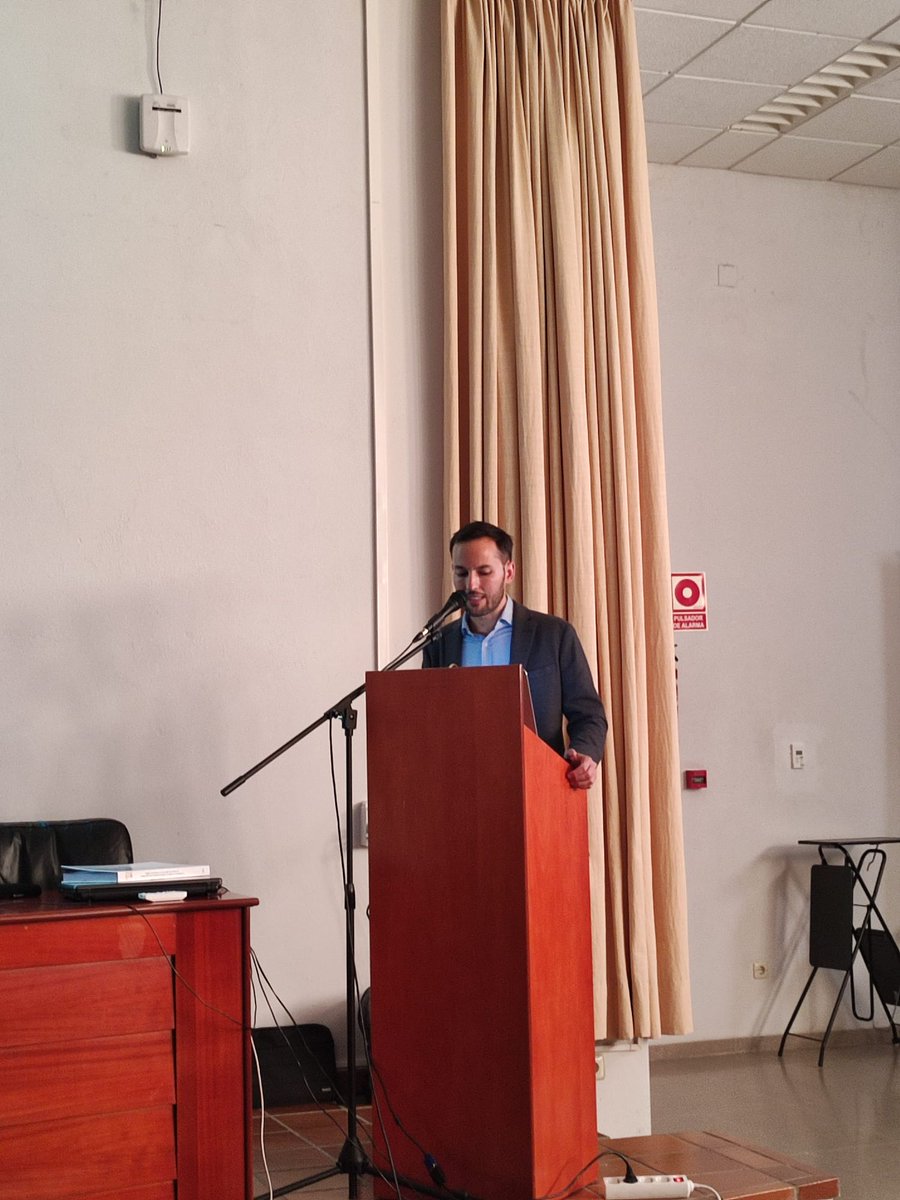 CICYTEX's tweet photo. 👨‍🎓Nuevo Doctor en la familia CICYTEX😊 Nuestro investigador Alberto Ortiz acaba de obtener la máxima calificación con su Tésis👇
✅"Contribución al estudio de calidad de productos del cerdo ibérico en el marco de aplicación de la Norma de Calidad"🐷
Enhorabueba Alberto 👏👏👏 https://t.co/oPp3JDWkMc