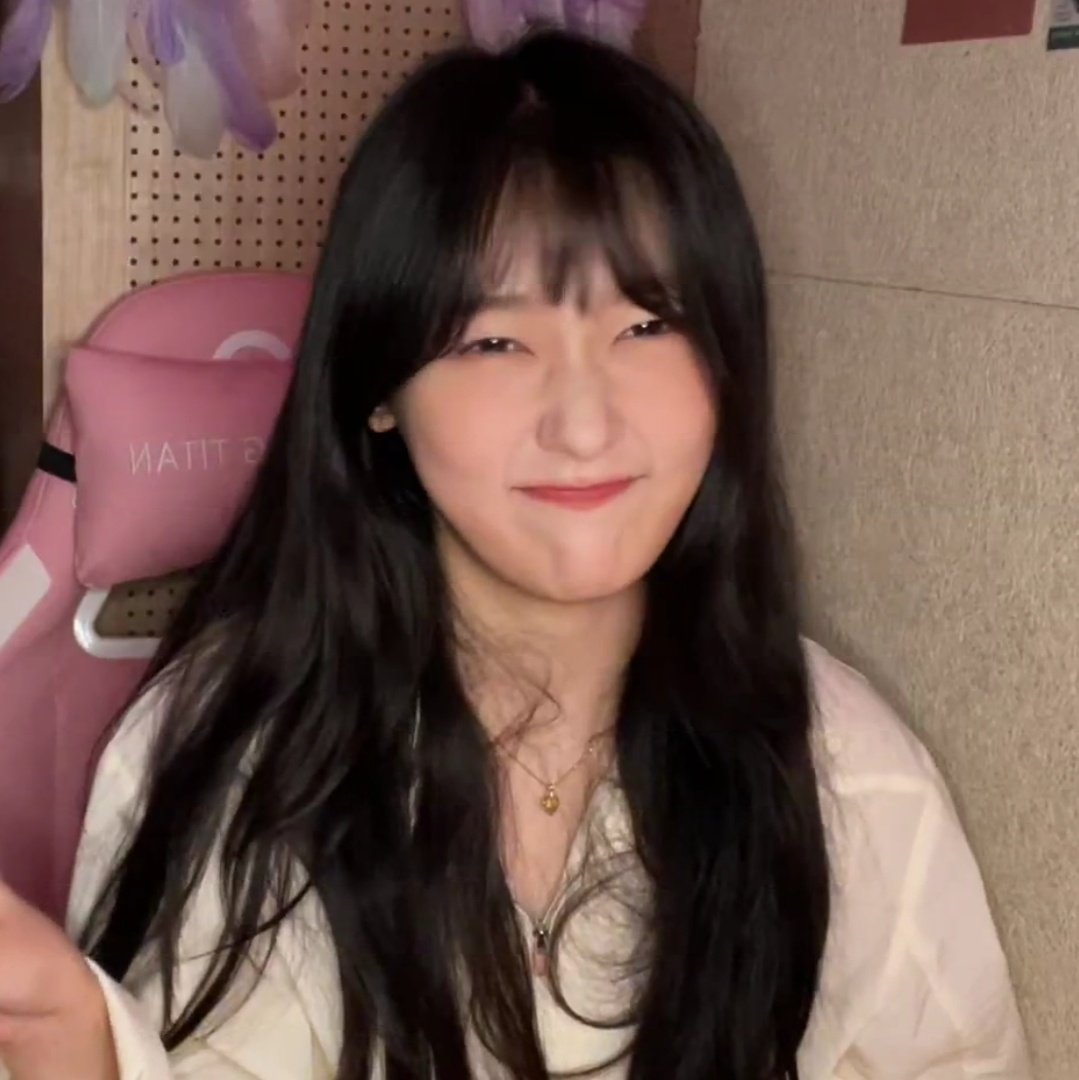 low quality choerry (@lqchoiyerim) on Twitter photo 