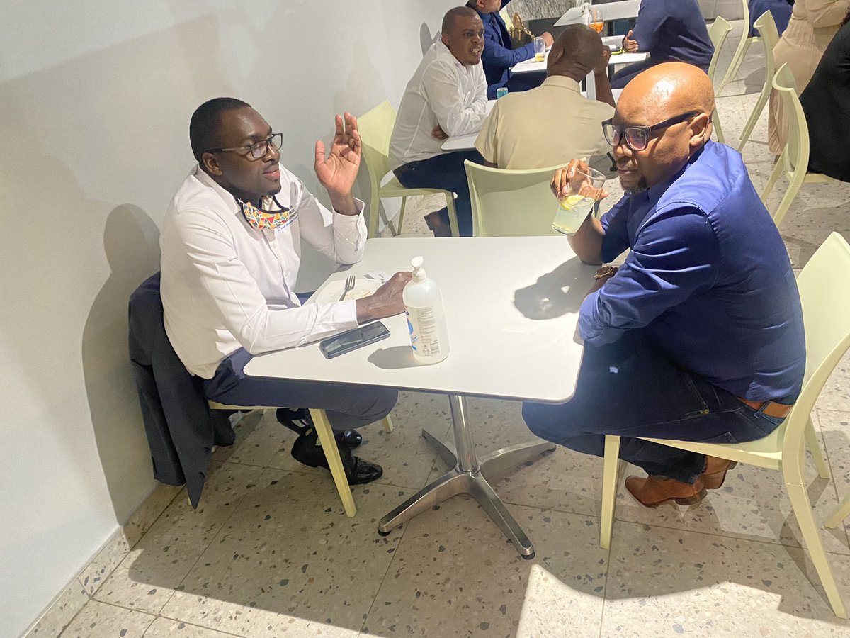 MotsoenengBill's tweet photo. Scenes from last night’s #MBASpeedNetworking. We had such a great time and everyone met new people. We hope to disprove the  6 degrees of separation theory and connect people. @mbaincorporated will be hosting these events until the first week of December. https://t.co/DAxIzVG69j
