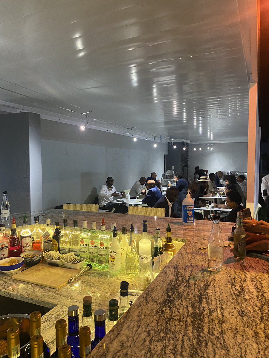 MotsoenengBill's tweet photo. Scenes from last night’s #MBASpeedNetworking. We had such a great time and everyone met new people. We hope to disprove the  6 degrees of separation theory and connect people. @mbaincorporated will be hosting these events until the first week of December. https://t.co/DAxIzVG69j