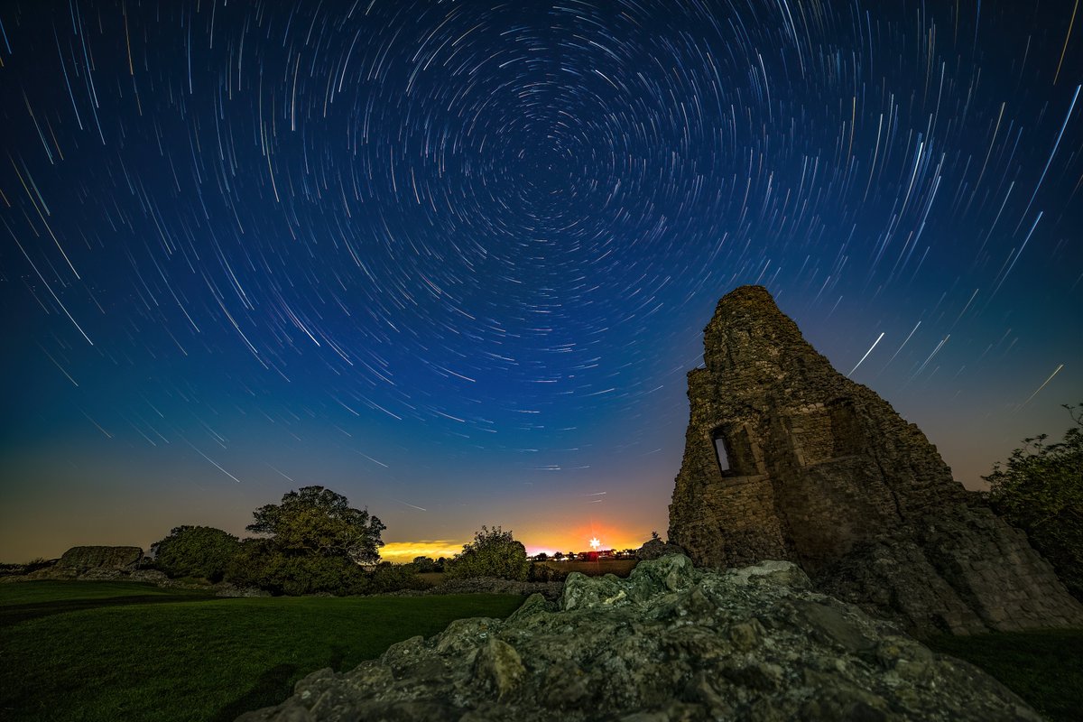 Under the "spinning" stars.

#nightsky #astrophotography #stargazing #science #Moon #NASA #stars #milkyway #space #sun #stars #universe #galaxies #nebula #earth #APOD #Astronomia #Astronomy 
<a href="/daraobriain/">Dara Ó Briain</a>