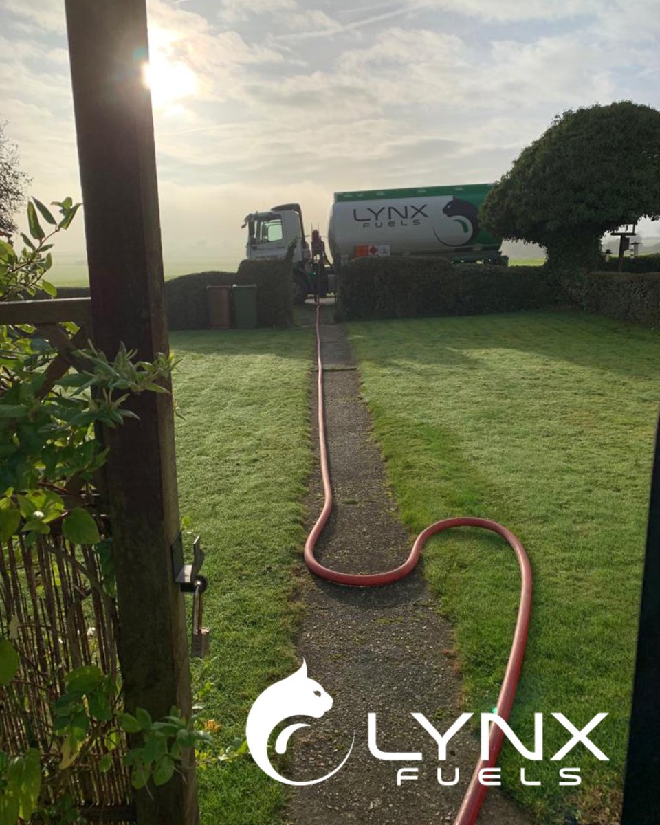 LynxFuels's tweet photo. All homes lead to Lynx Fuels 💚
A beautiful image to end the week, taken by our brilliant Immingham driver Mark Edwards!
Fill up your tanks and order online: https://t.co/f0XcBgnaki
Have a lovely weekend everyone!
#LynxFuels #Fuel #HeatingFuel https://t.co/zKUIdlQWcR