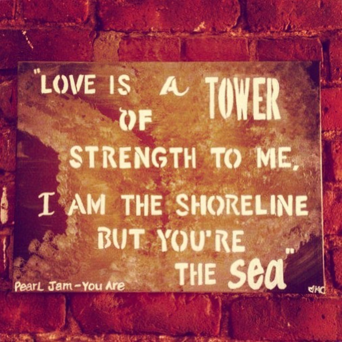 JeffAmentsArmy's tweet photo. #RiotActWeek #YouAre #MFC #supersexy
#JeffAment said this about Matt Cameron’s “You Are”: 
“You know what that song reminds me of, and not just how when a song is written around an effect? [The Smiths'] ‘How Soon Is Now.’ It totally has that kind of vibe to it.”
1/2 https://t.co/xNCu1g9Quw